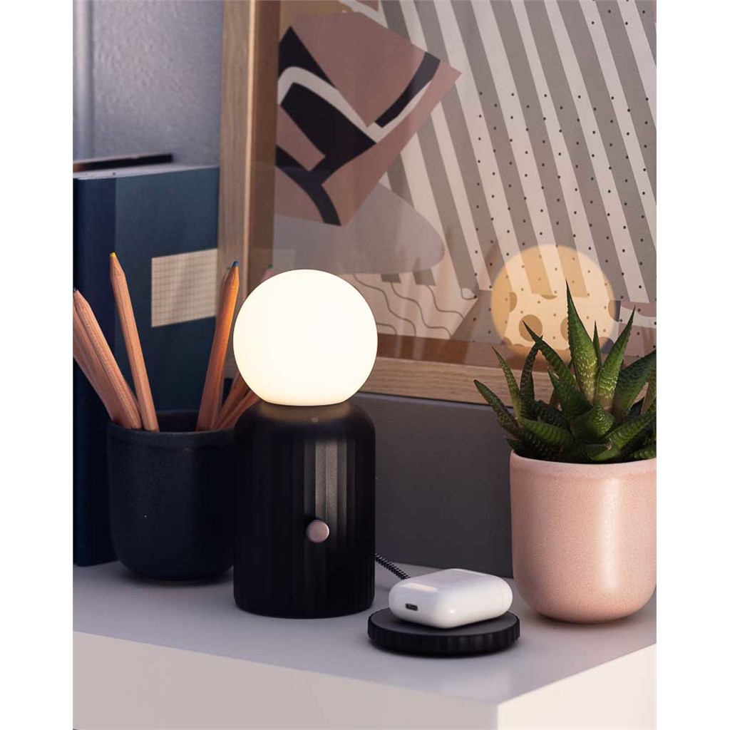 Wireless Lamp and Charger
