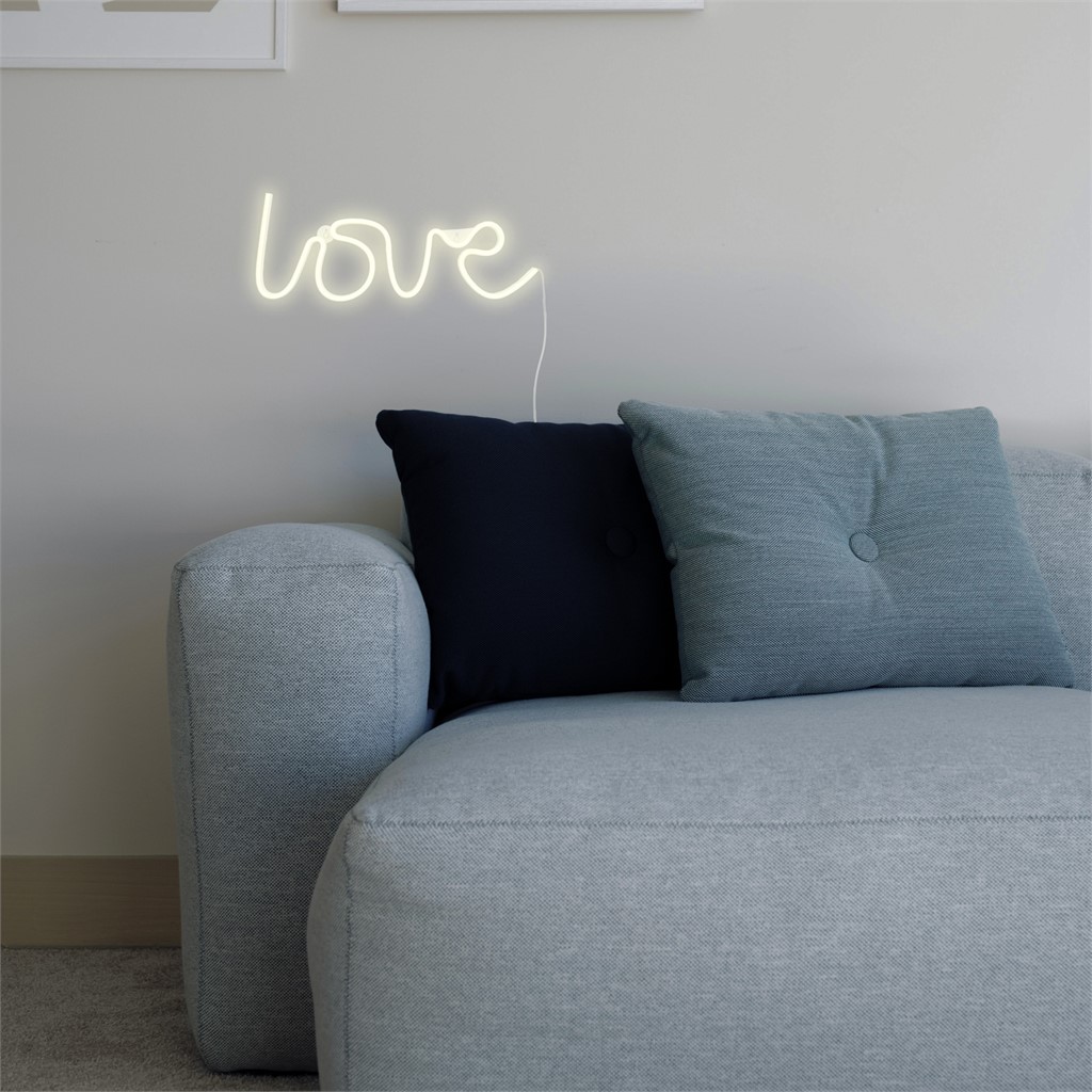 LED Wall Sign - Neon Love